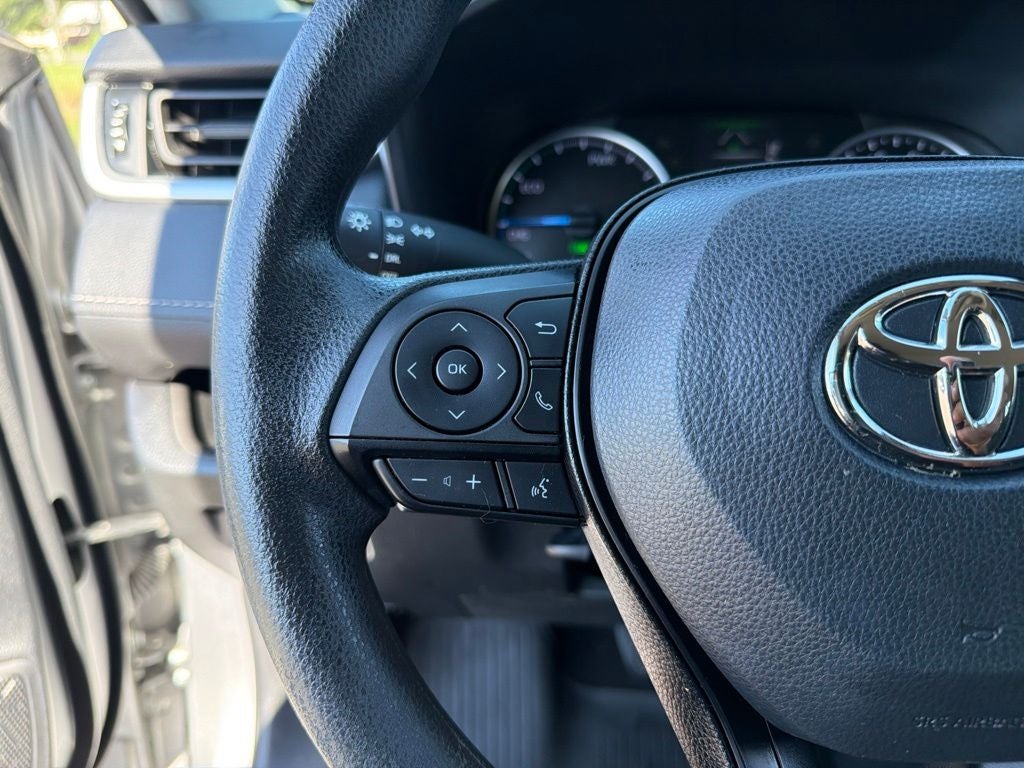 2022 Toyota RAV4 Hybrid LE