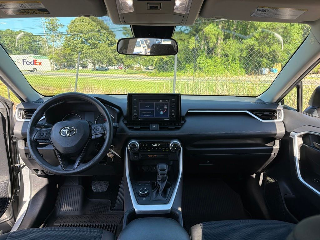 2022 Toyota RAV4 Hybrid LE