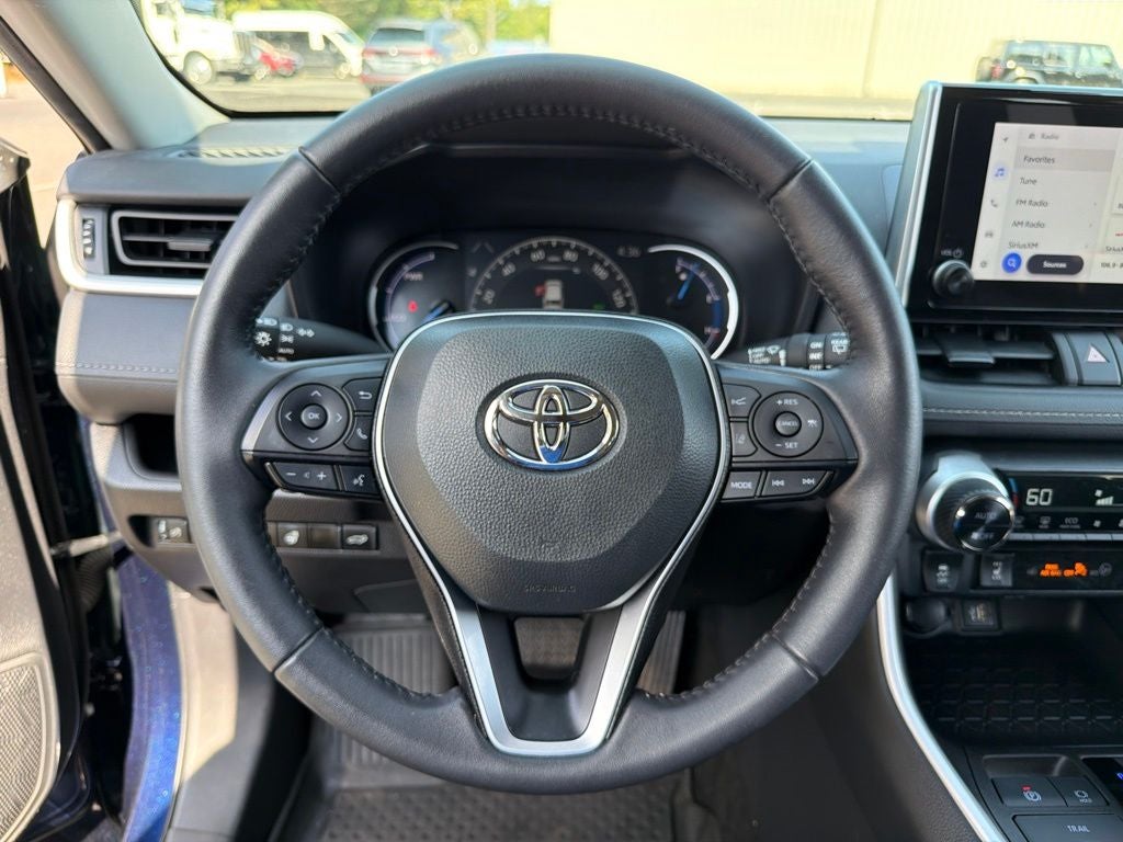2024 Toyota RAV4 Hybrid XLE