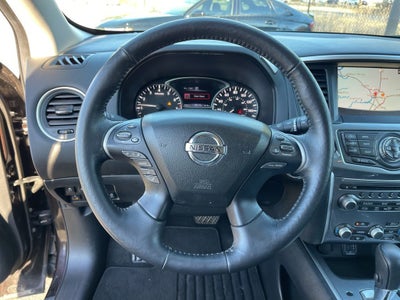 2019 Nissan Pathfinder SL
