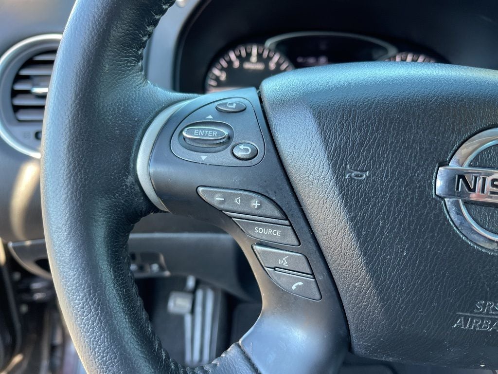 2019 Nissan Pathfinder SL