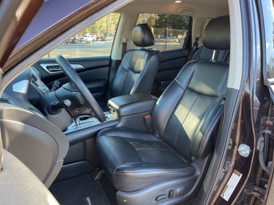 2019 Nissan Pathfinder SL