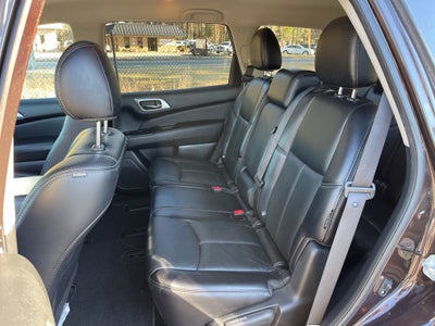 2019 Nissan Pathfinder SL