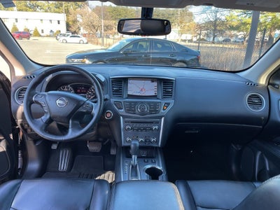 2019 Nissan Pathfinder SL