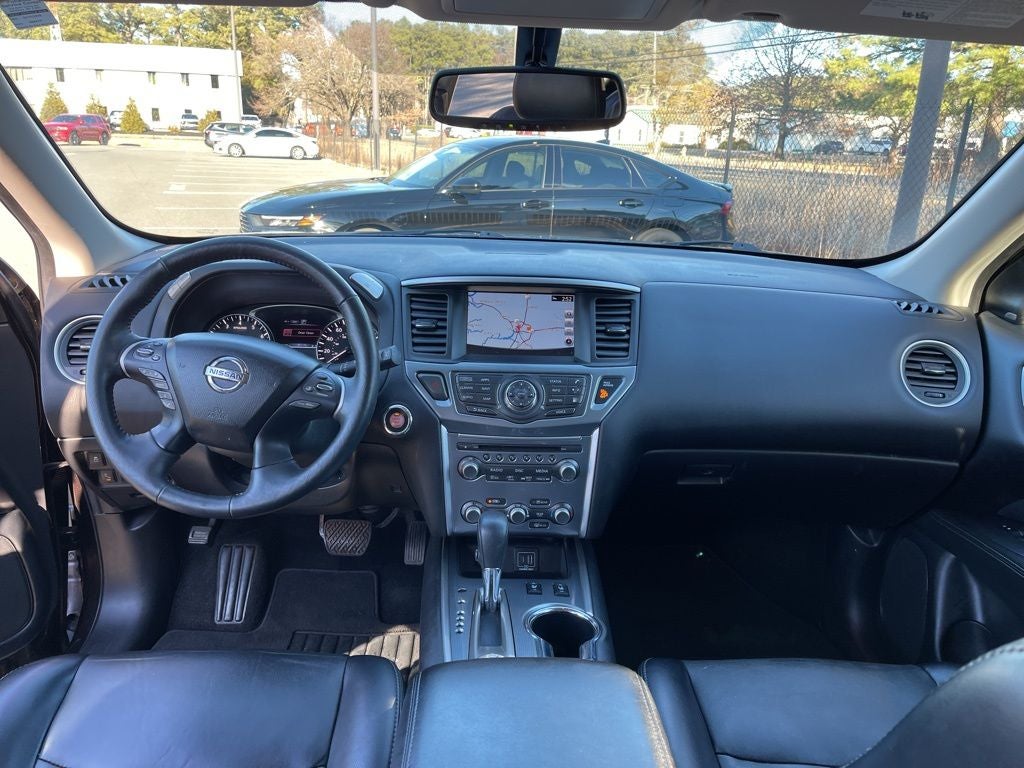 2019 Nissan Pathfinder SL