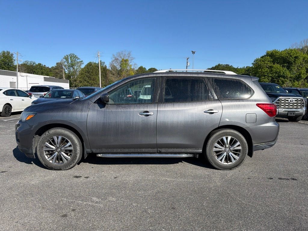 2018 Nissan Pathfinder SL