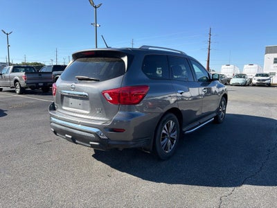 2018 Nissan Pathfinder SL