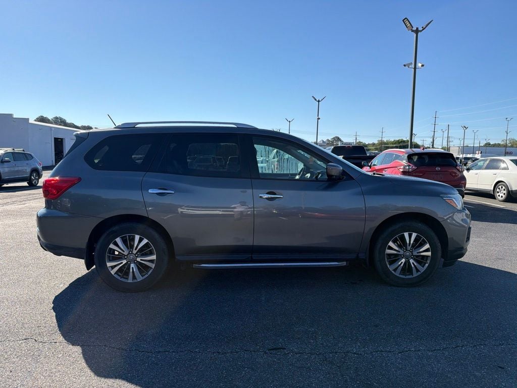 2018 Nissan Pathfinder SL