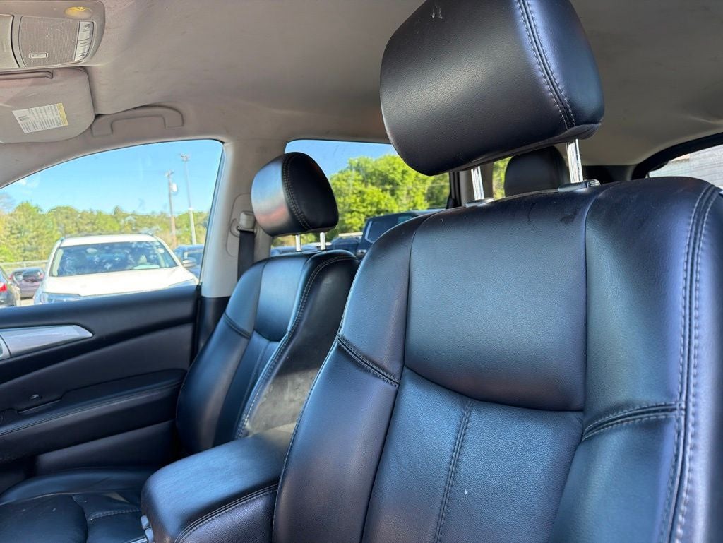 2018 Nissan Pathfinder SL