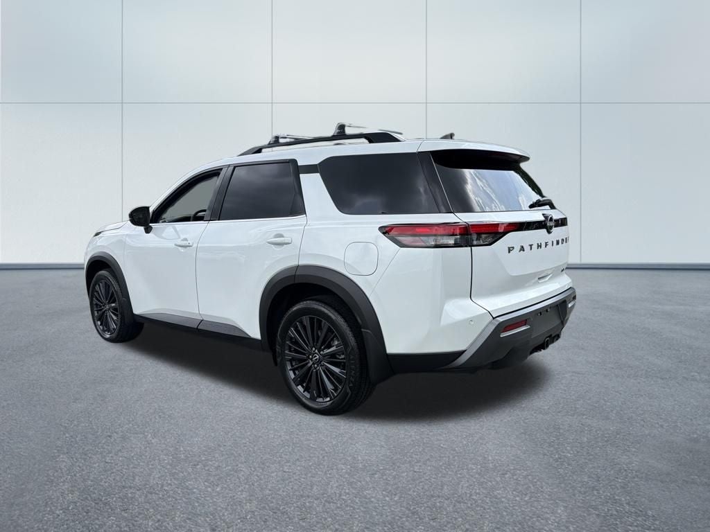 2026 Nissan Pathfinder SL