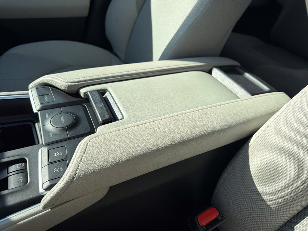 2025 Toyota Grand Highlander LE