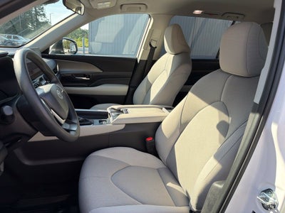 2025 Toyota Grand Highlander LE