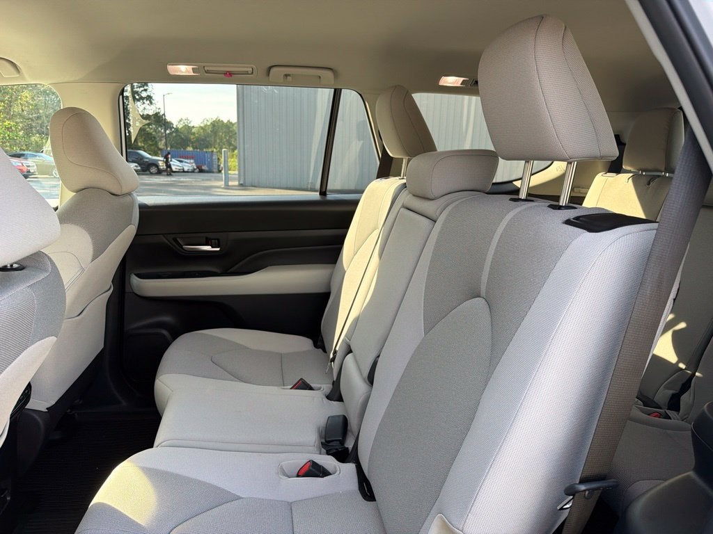 2025 Toyota Grand Highlander LE