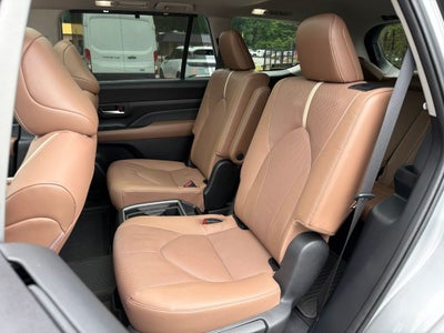 2024 Toyota Grand Highlander Platinum