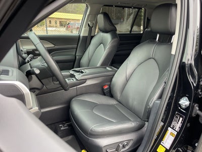 2025 Toyota Grand Highlander Hybrid XLE