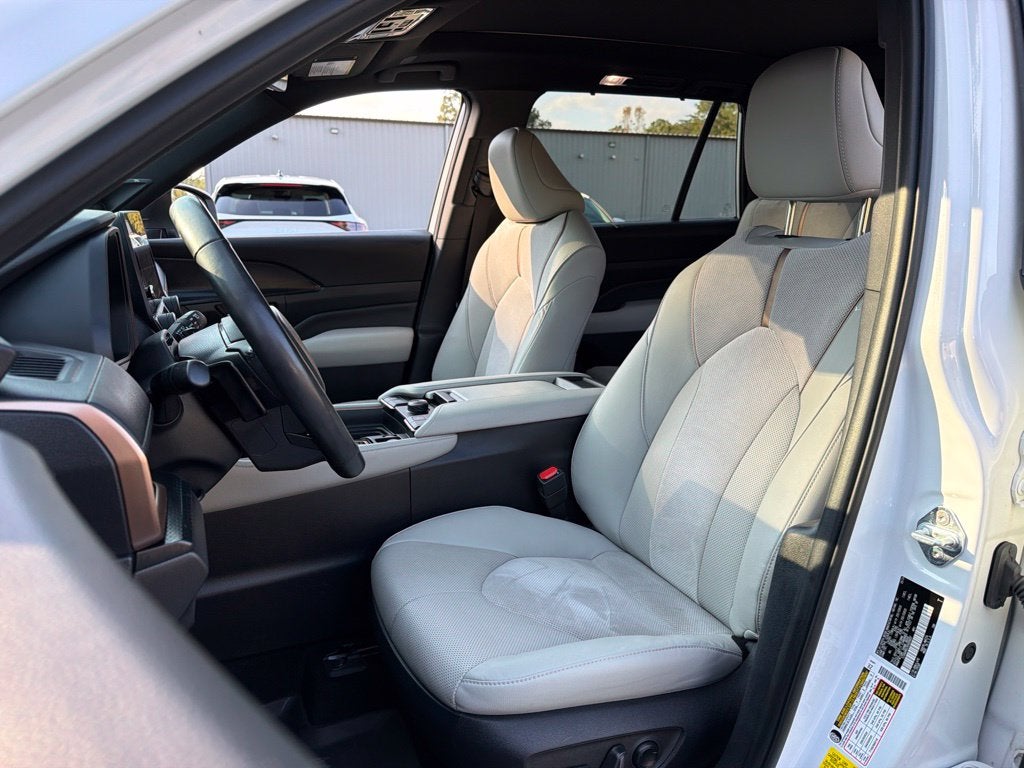 2024 Toyota Grand Highlander Hybrid MAX Platinum