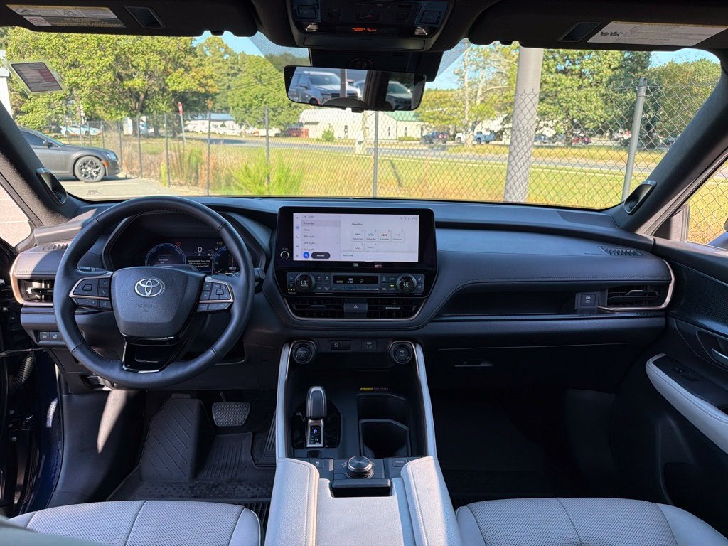 2025 Toyota Grand Highlander Hybrid MAX Platinum