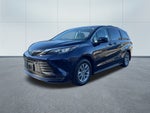 2024 Toyota Sienna LE 8 Passenger
