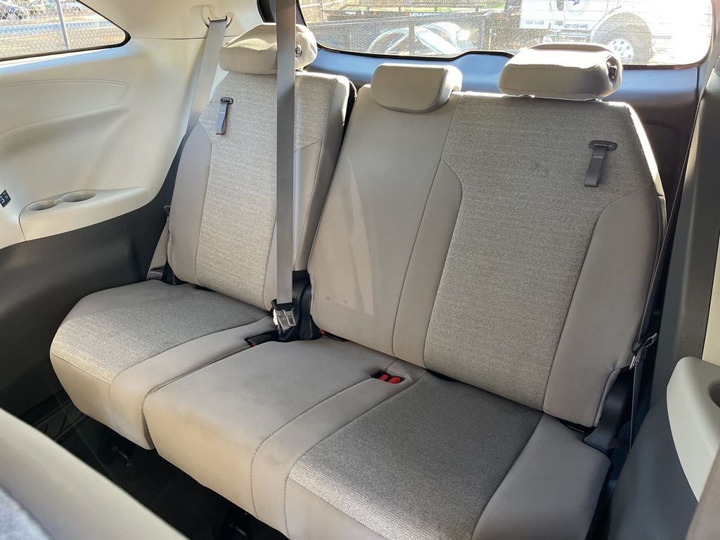 2024 Toyota Sienna LE 8 Passenger