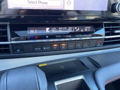 2023 Toyota Sienna XSE 7 Passenger