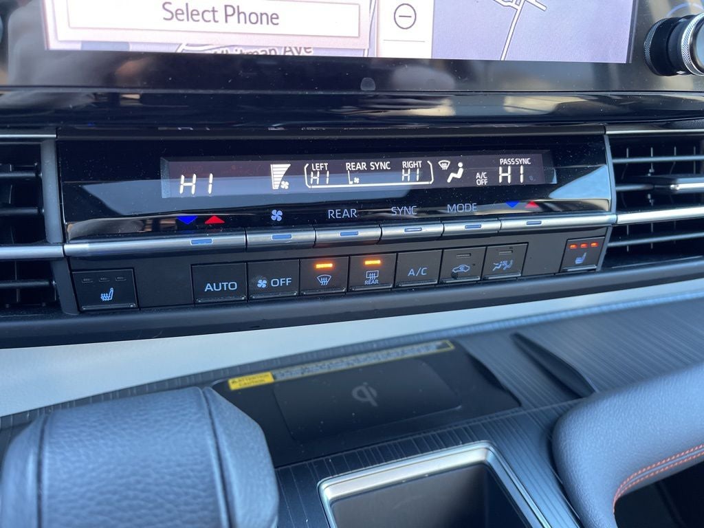 2023 Toyota Sienna XSE 7 Passenger