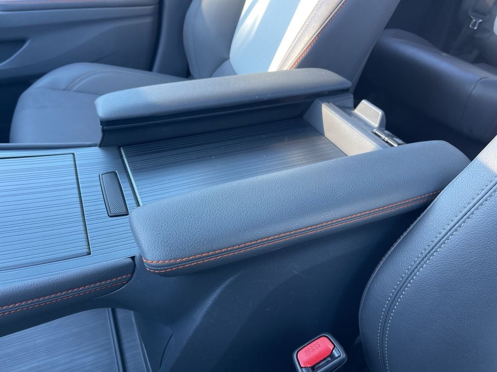 2023 Toyota Sienna XSE 7 Passenger