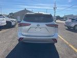 2022 Toyota Highlander Hybrid Platinum