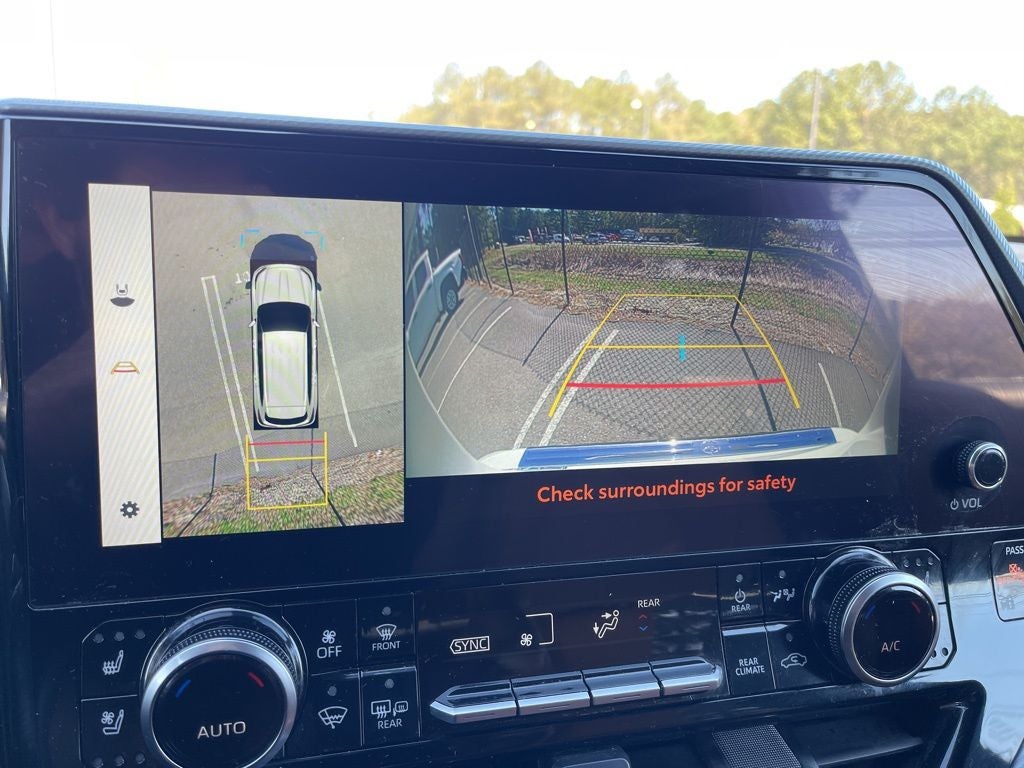 2023 Toyota Highlander Hybrid Platinum