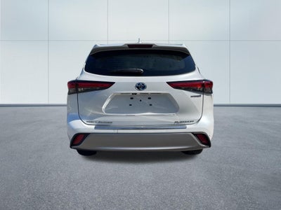 2023 Toyota Highlander Hybrid Platinum