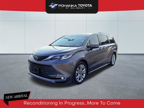 2022 Toyota Sienna Platinum 7 Passenger