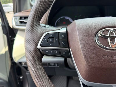 2022 Toyota Sienna Platinum 7 Passenger