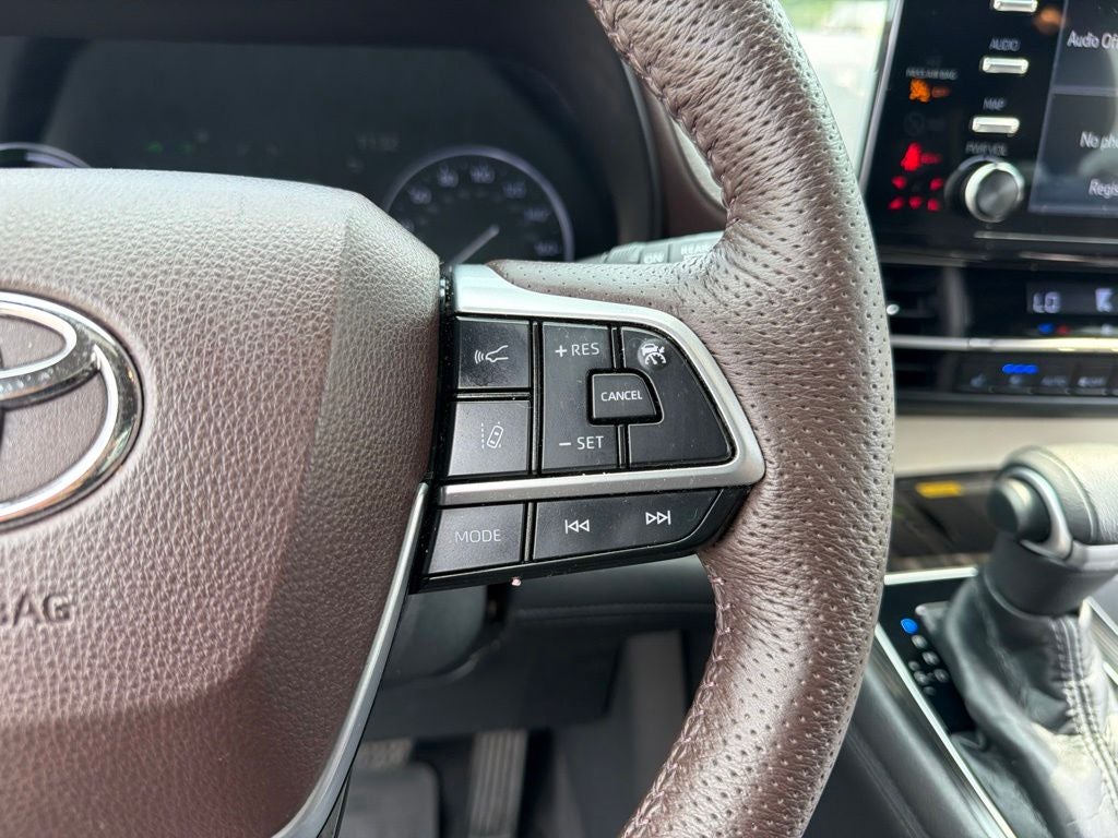 2022 Toyota Sienna Platinum 7 Passenger
