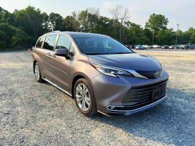 2022 Toyota Sienna Platinum 7 Passenger