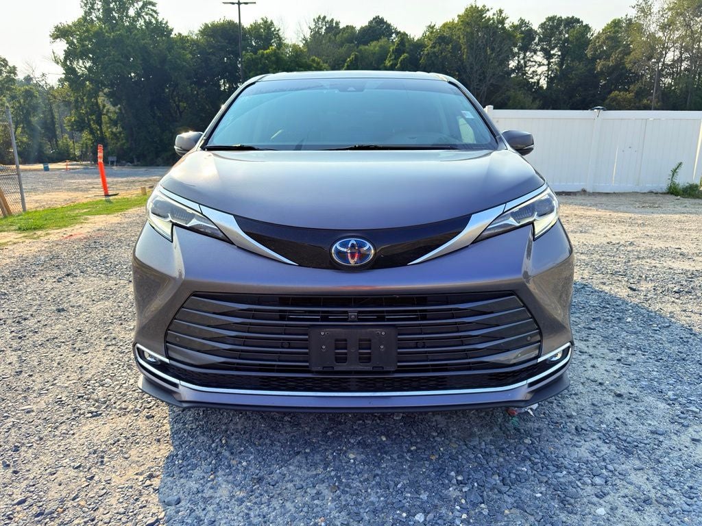2022 Toyota Sienna Platinum 7 Passenger