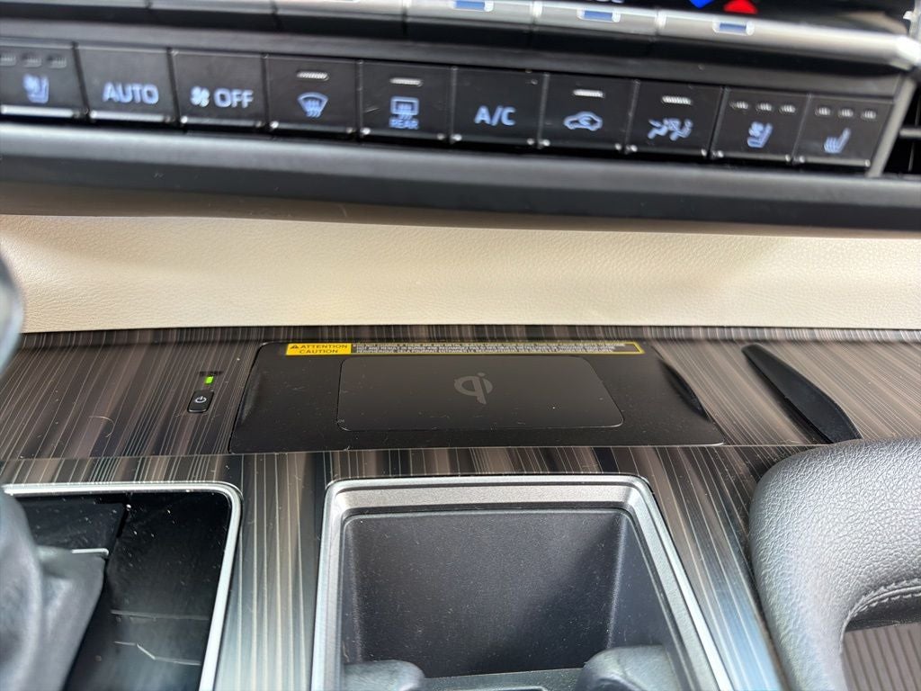 2023 Toyota Sienna Platinum 7 Passenger