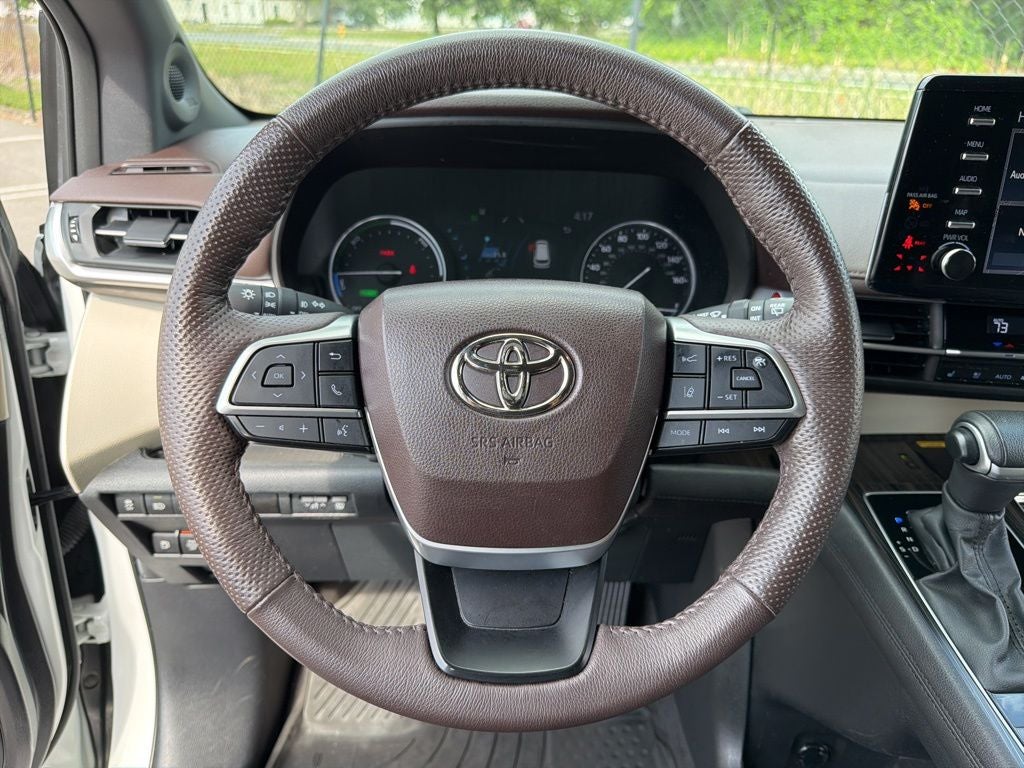 2023 Toyota Sienna Platinum 7 Passenger