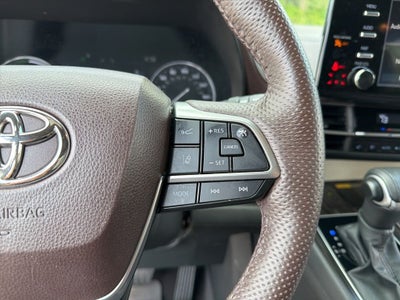 2023 Toyota Sienna Platinum 7 Passenger