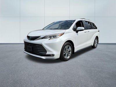 2023 Toyota Sienna Platinum 7 Passenger
