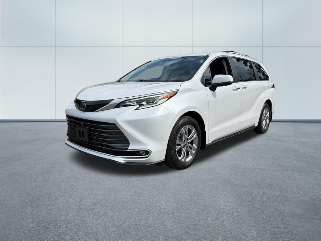 2023 Toyota Sienna Platinum 7 Passenger