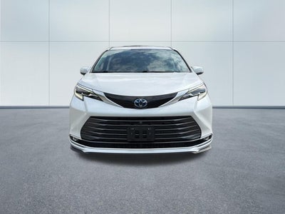 2023 Toyota Sienna Platinum 7 Passenger