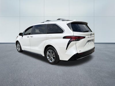 2023 Toyota Sienna Platinum 7 Passenger