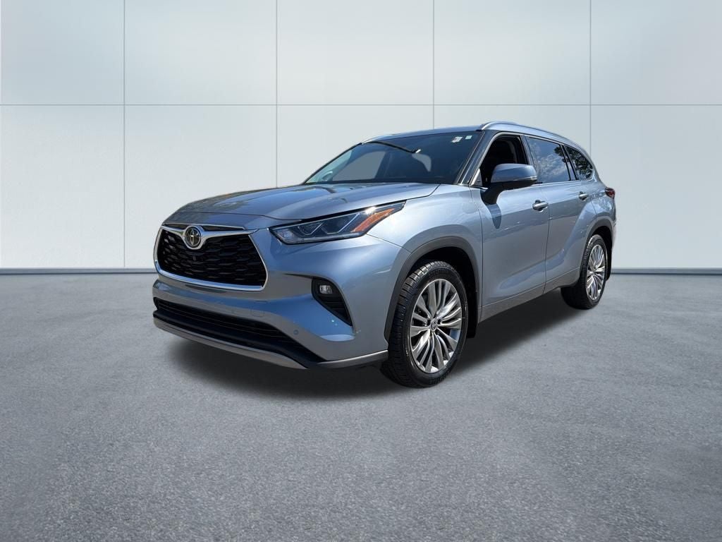 2022 Toyota Highlander Platinum