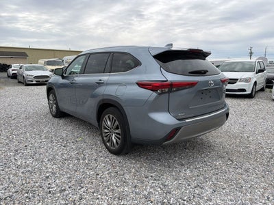 2022 Toyota Highlander Platinum