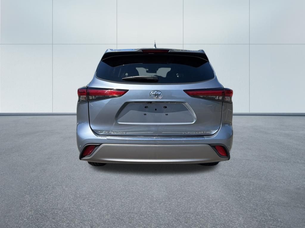 2022 Toyota Highlander Platinum