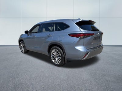 2022 Toyota Highlander Platinum