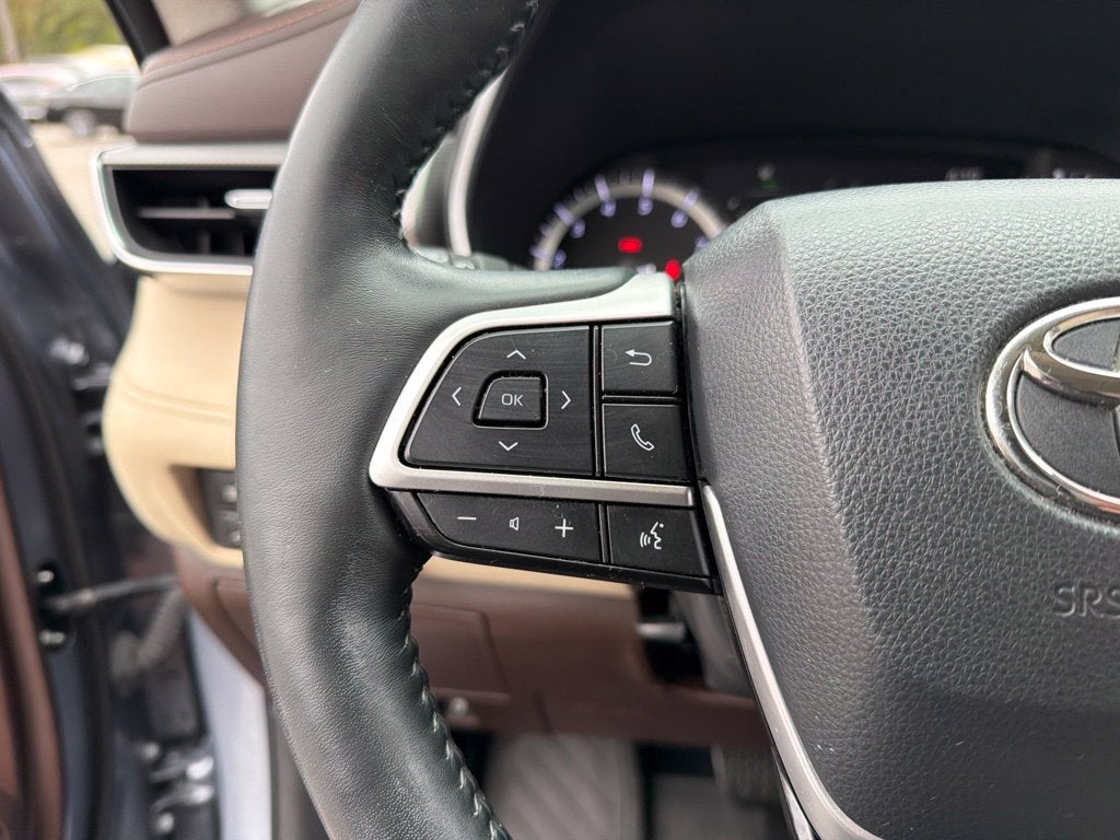 2022 Toyota Highlander Platinum