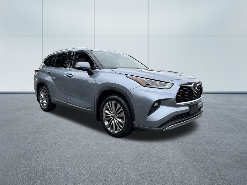 2022 Toyota Highlander Platinum