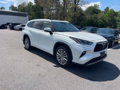 2022 Toyota Highlander Platinum