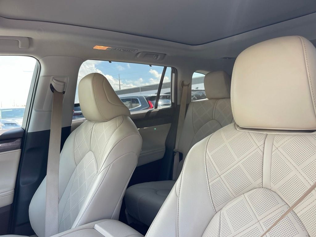 2022 Toyota Highlander Platinum