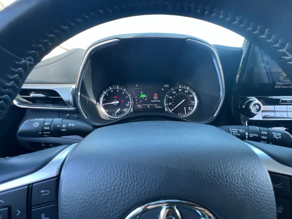 2022 Toyota Highlander Platinum